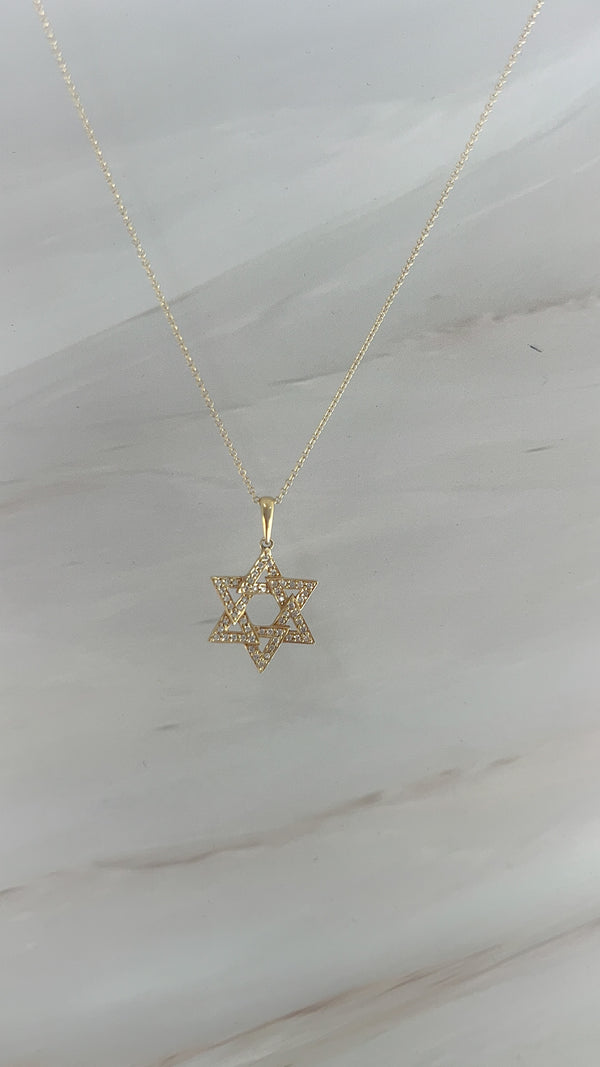 שרשרת מגן דוד משולשים בשיבוץ יהלומים
